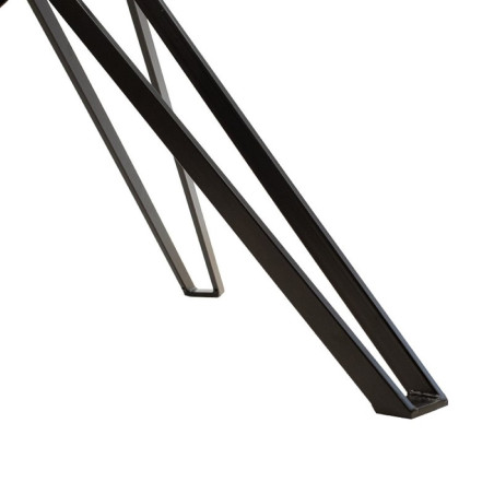 Round-shaped dining table (#1243)