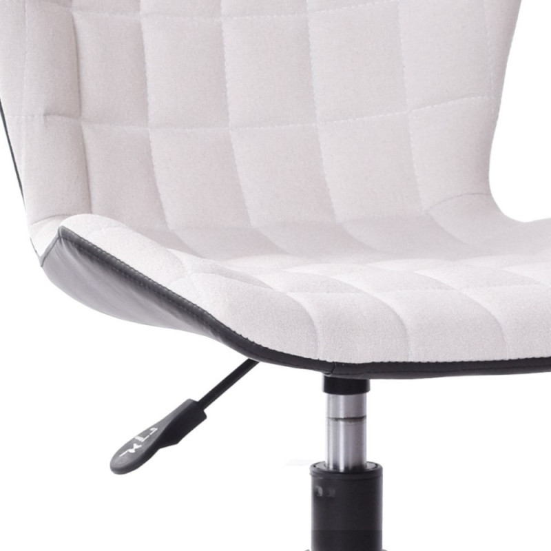 Office chair (#2489)
