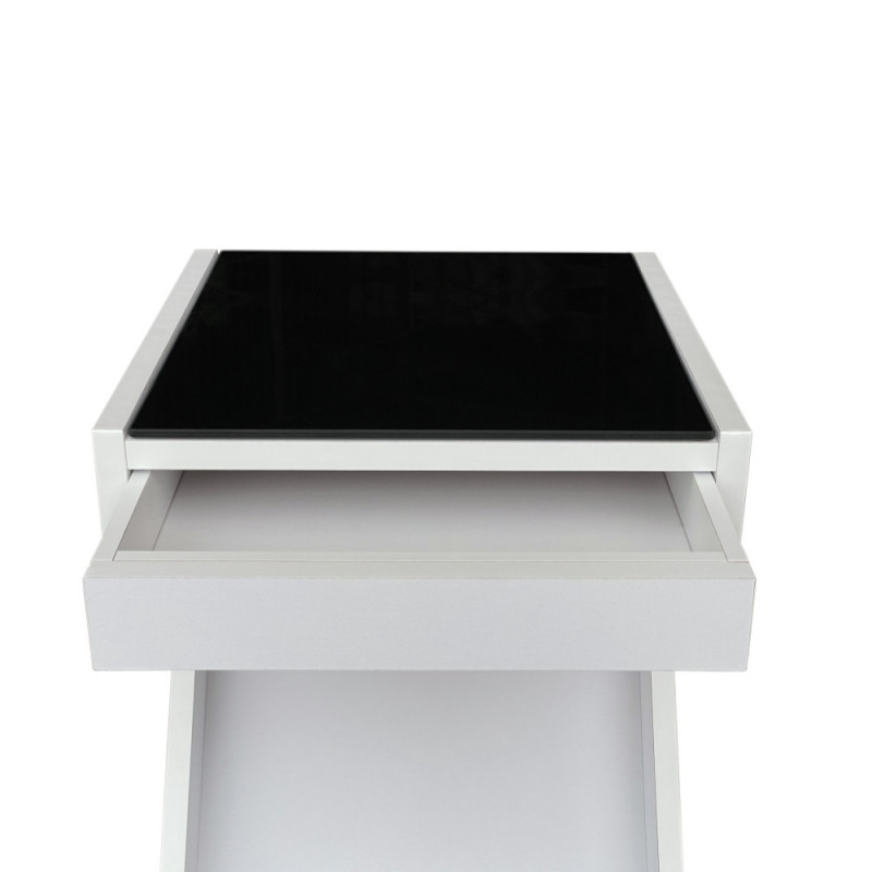 Practical coffee table with interesting form (#2568)