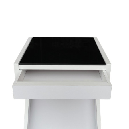 Practical coffee table with interesting form (#2568)