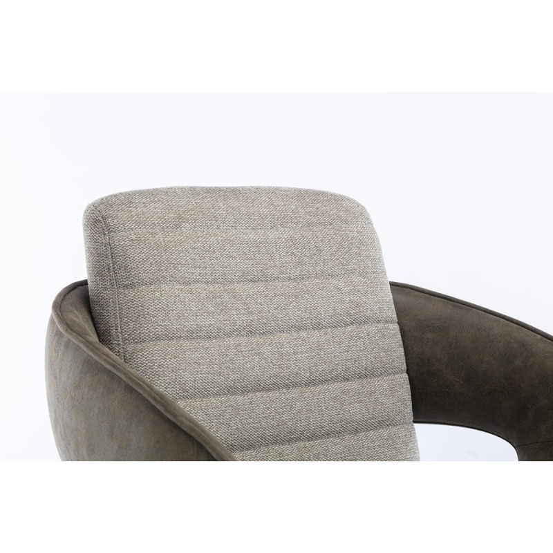 Dining chair with a futuristic design (#3188)