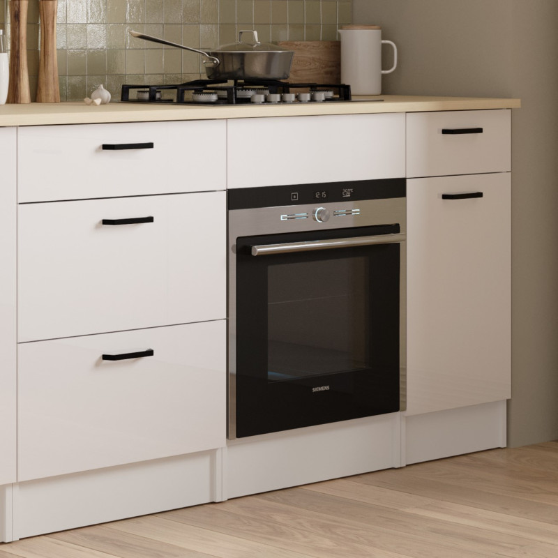 Kitchen element with oven housing (#3675)