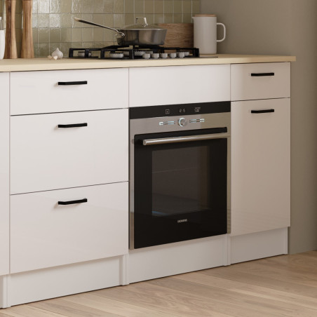 Kitchen element with oven housing (#3675)